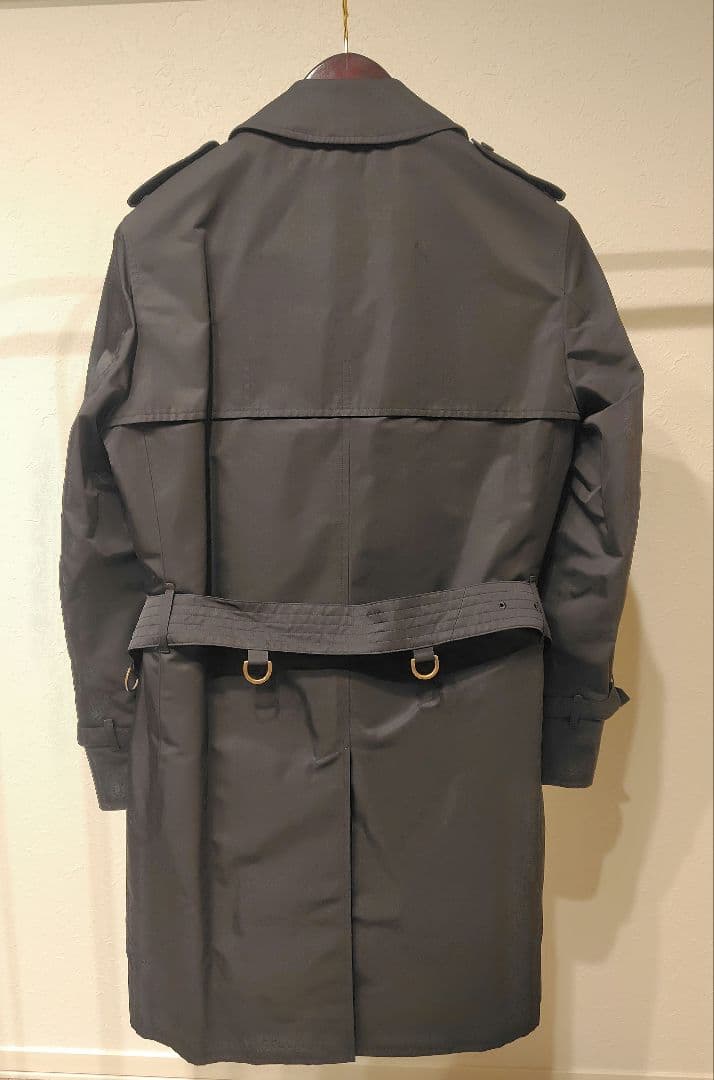 アクアスキュータム シングルトレンチコート