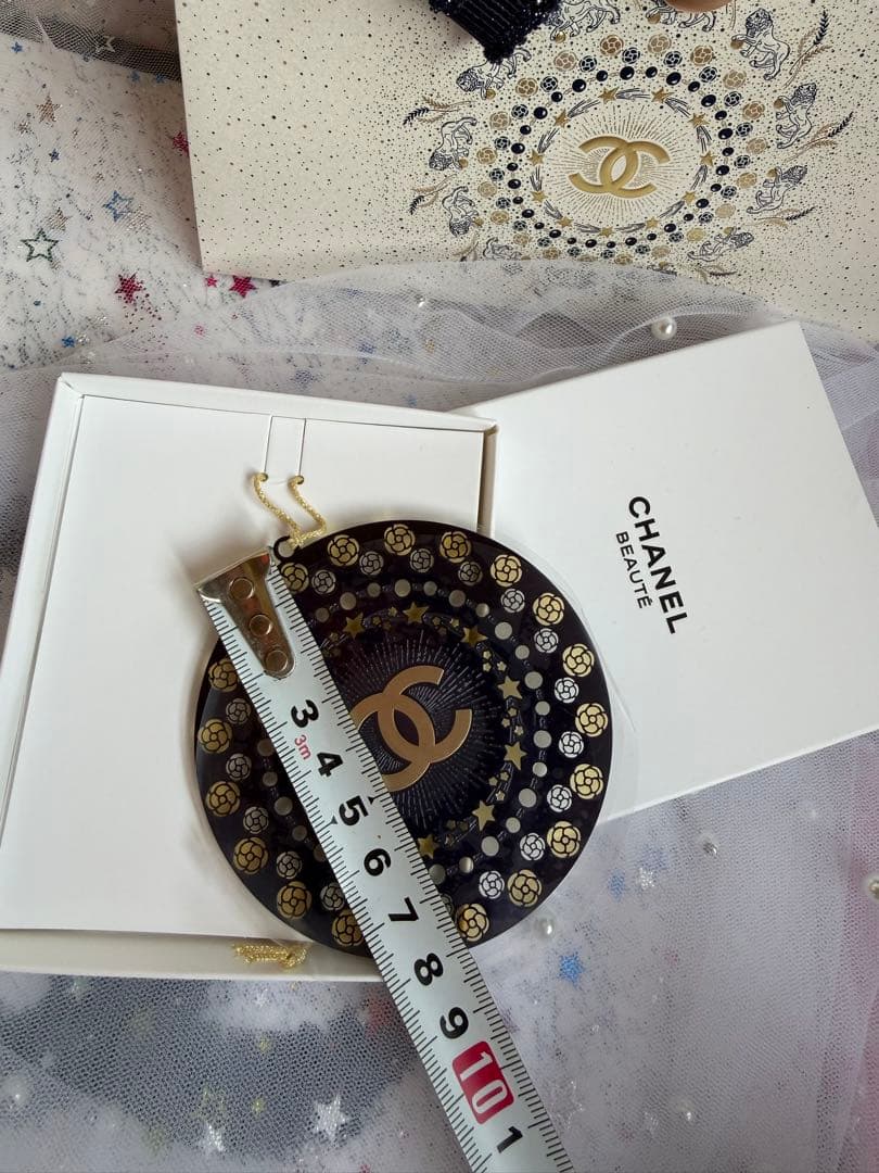 Mimiシャネル　CHANEL2025ホリデー限定オーナメント