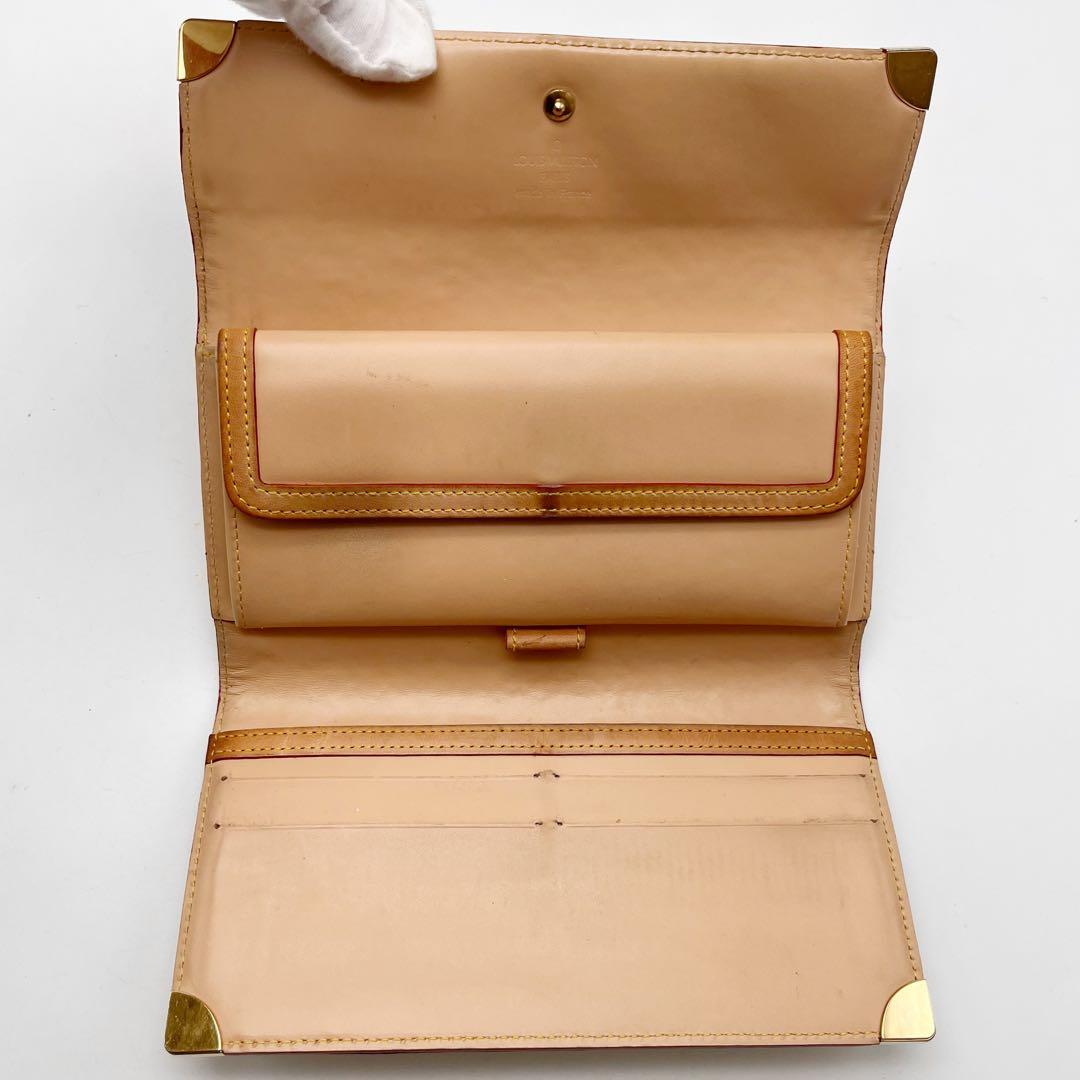 ルイヴィトン モノグラムマルチカラー ポルトトレゾール インターナショナル 白