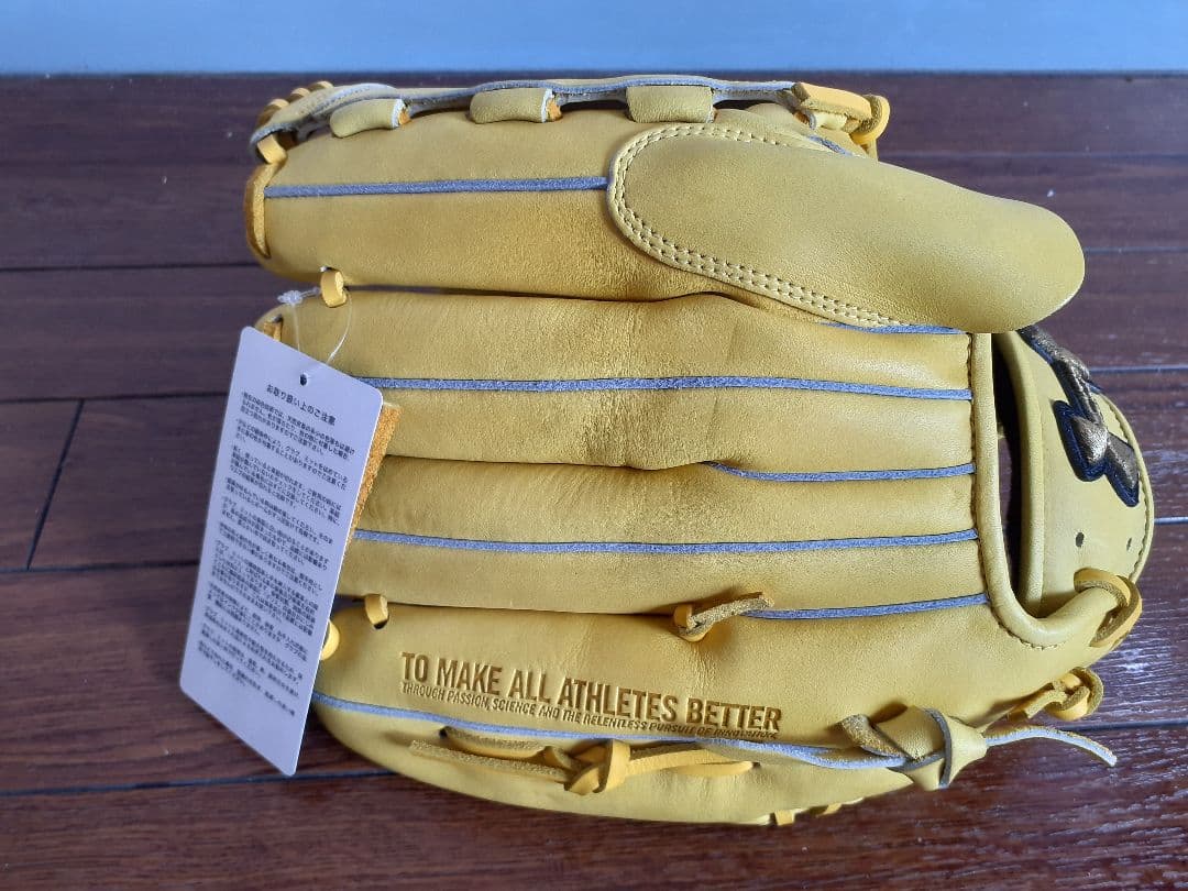 アンダーアーマー硬式投手用カラー:LMNレモンイエロー50％オフ