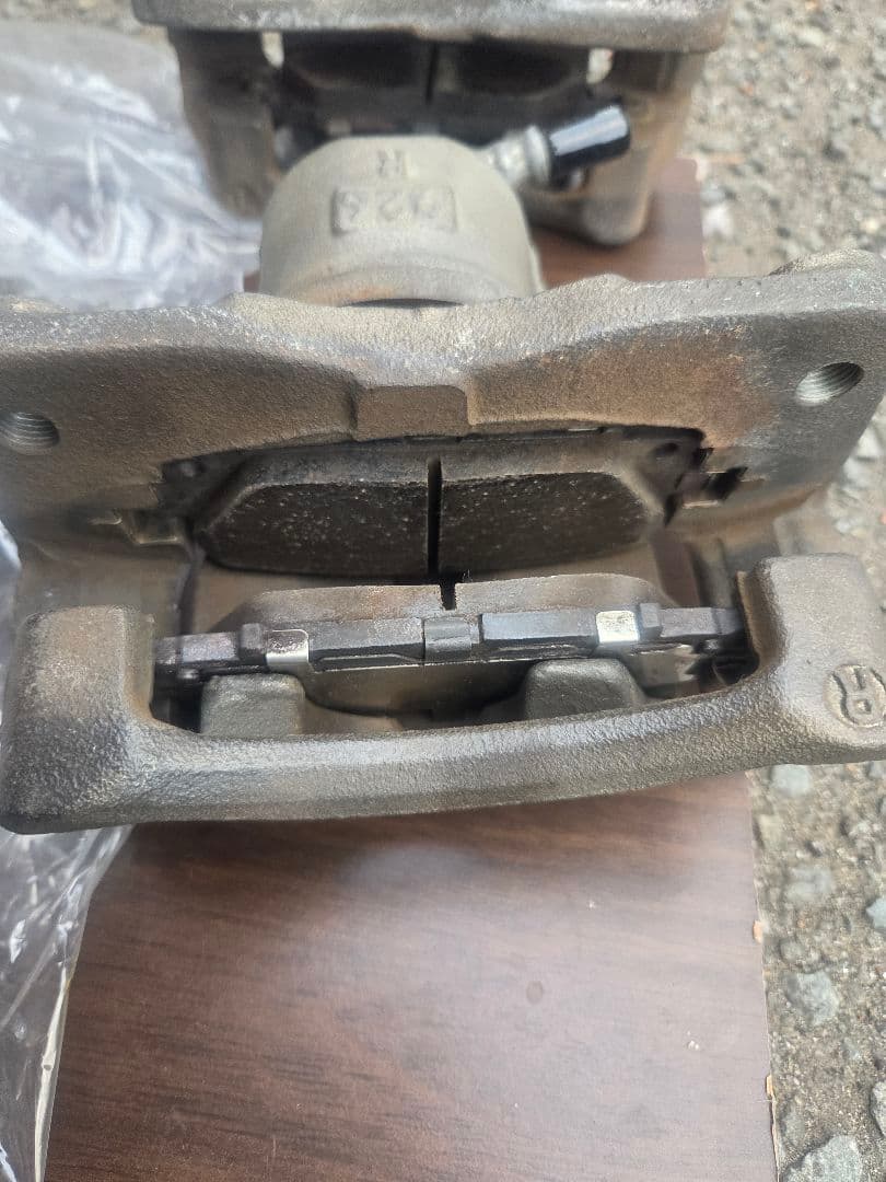 パッソセッテ　新品ブレーキローター　新品ブレーキパット　ブレーキキャリパーセット