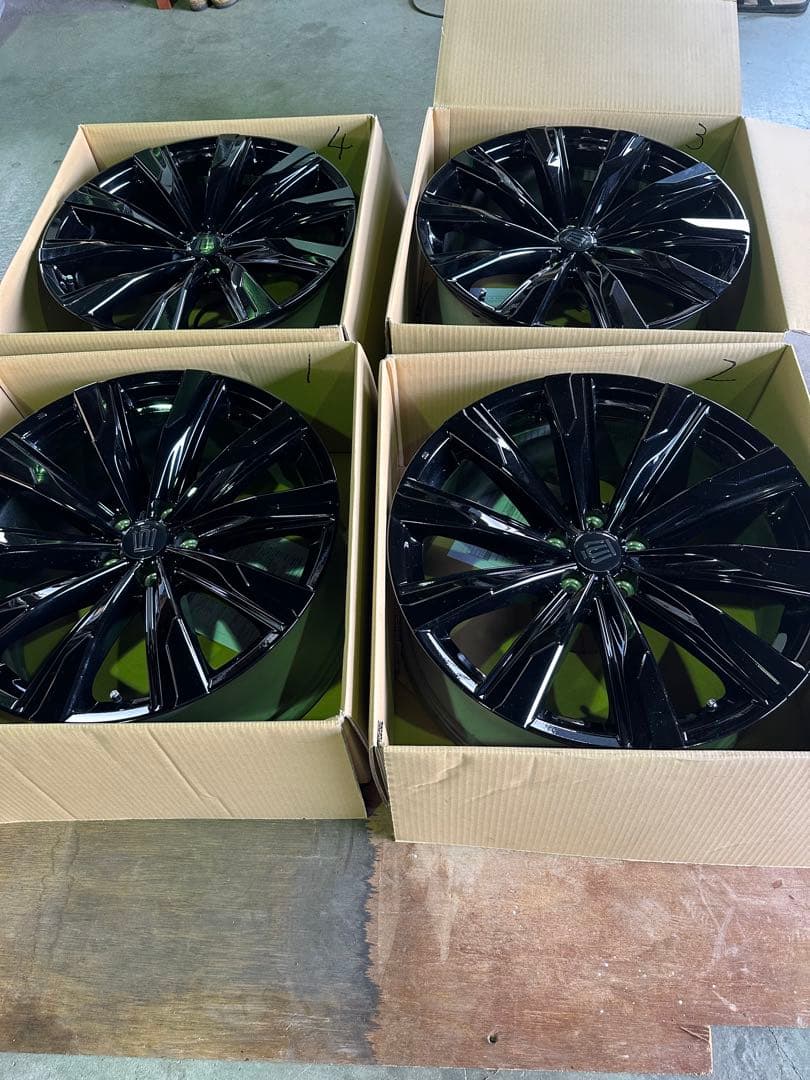 大*神様 クラウンスポーツ純正ホイール