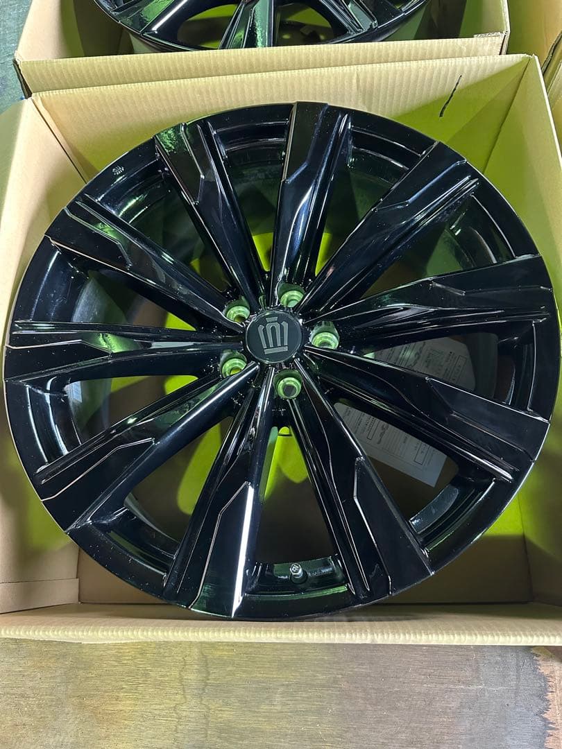 大*神様 クラウンスポーツ純正ホイール