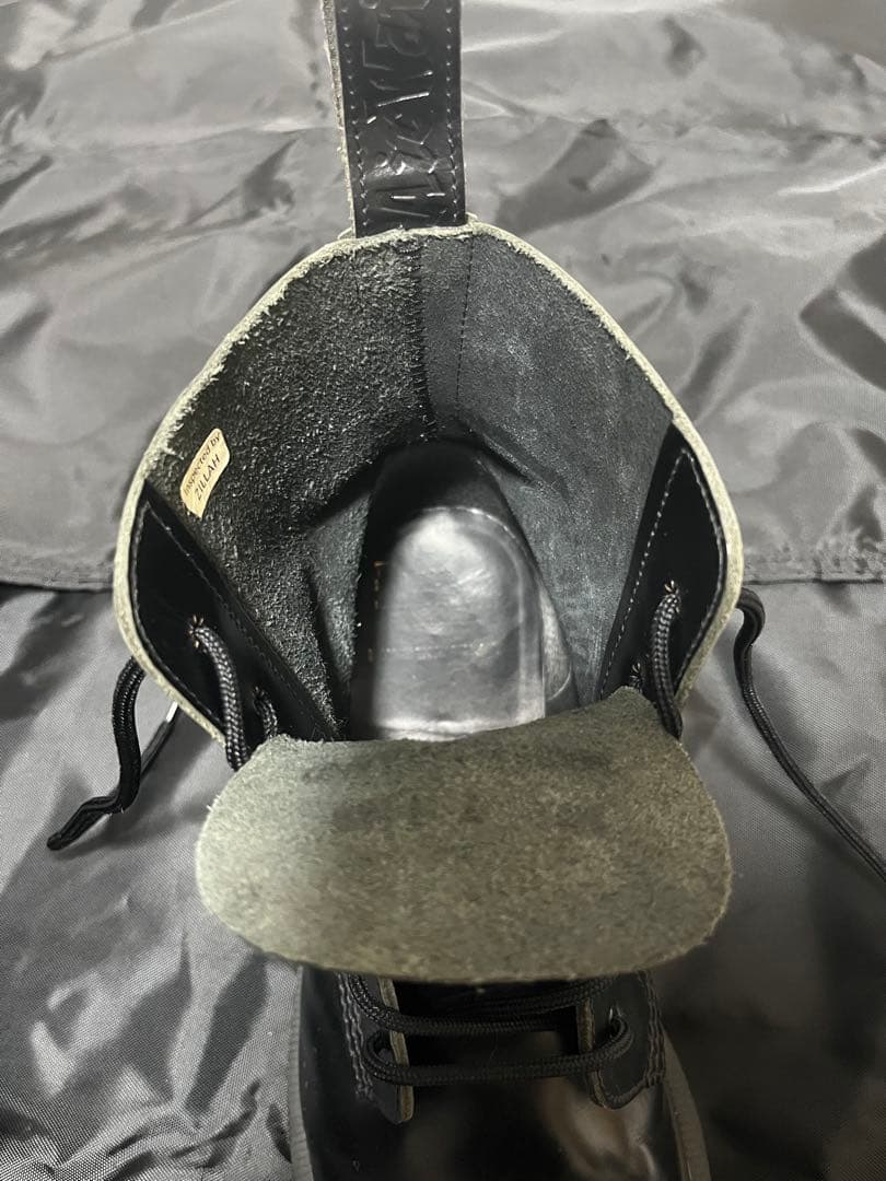 Dr. Martens ドクターマーチン　8ホールブーツ　オールブラック