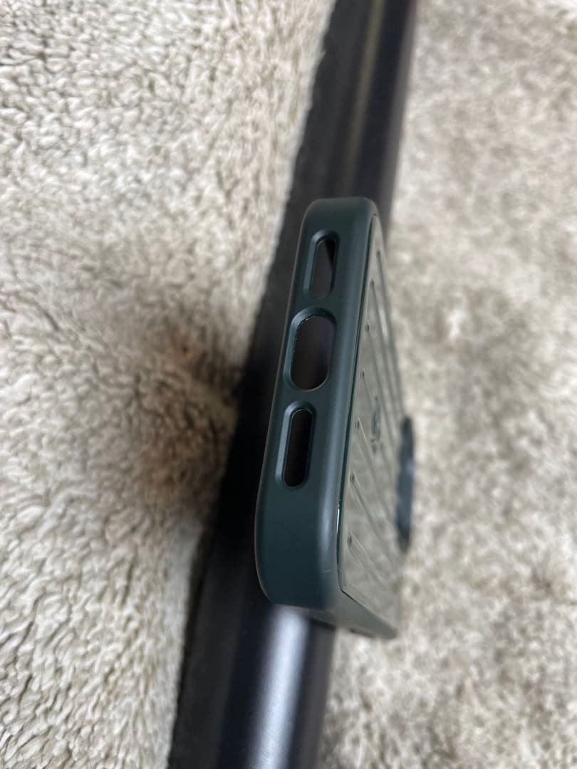 RIMOWA iPhone16 pro用ケース スーツケース リモワ