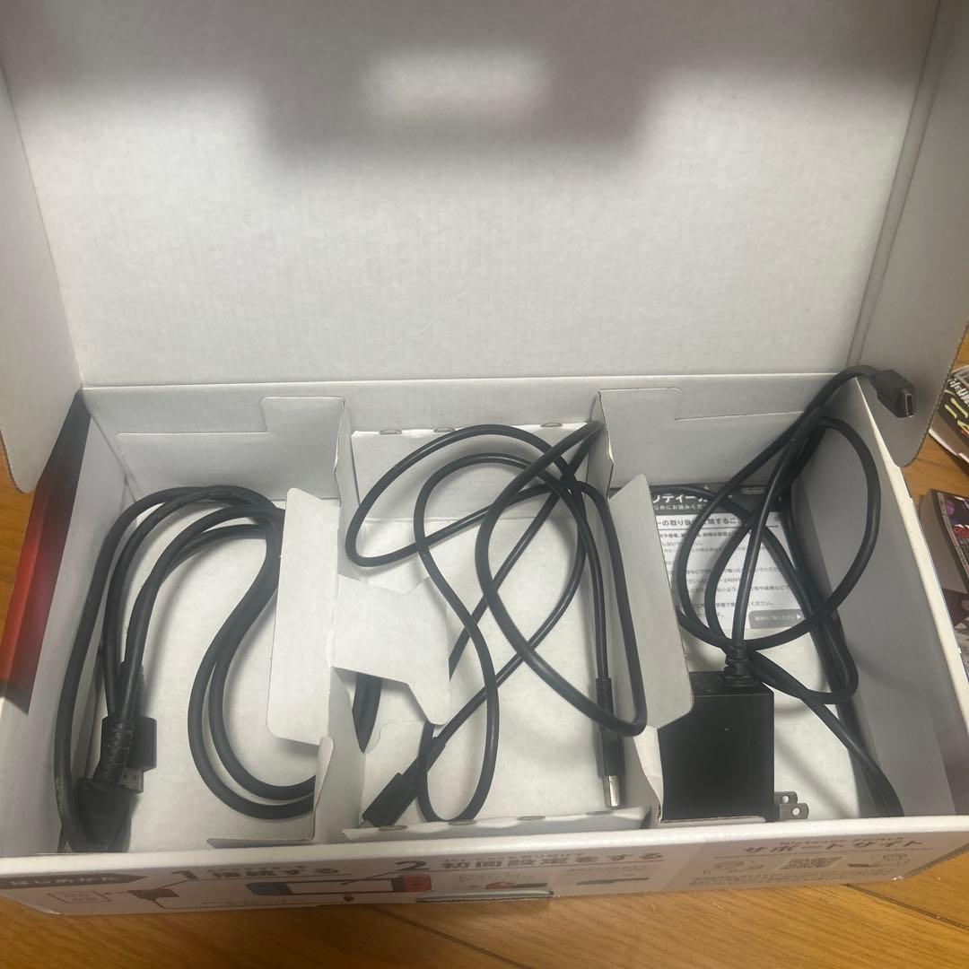 Nintendo Switch 本体 ブラック/ブルー/