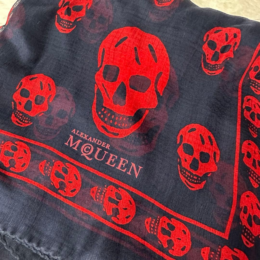 美品 ALEXANDER MCQUEEN スカル柄ストール