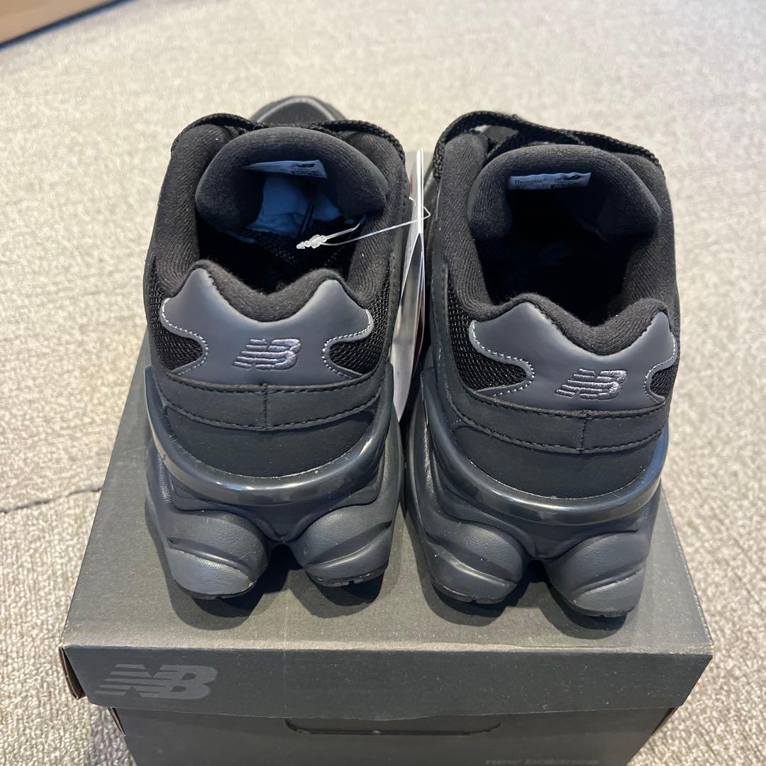 新品未使用　ニューバランスU9060ZGE 黒　24.5