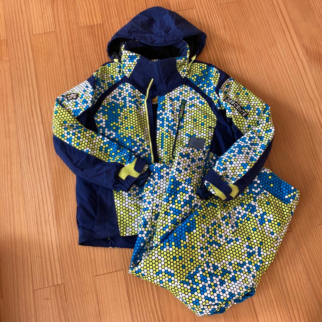 デサントスノーウェア