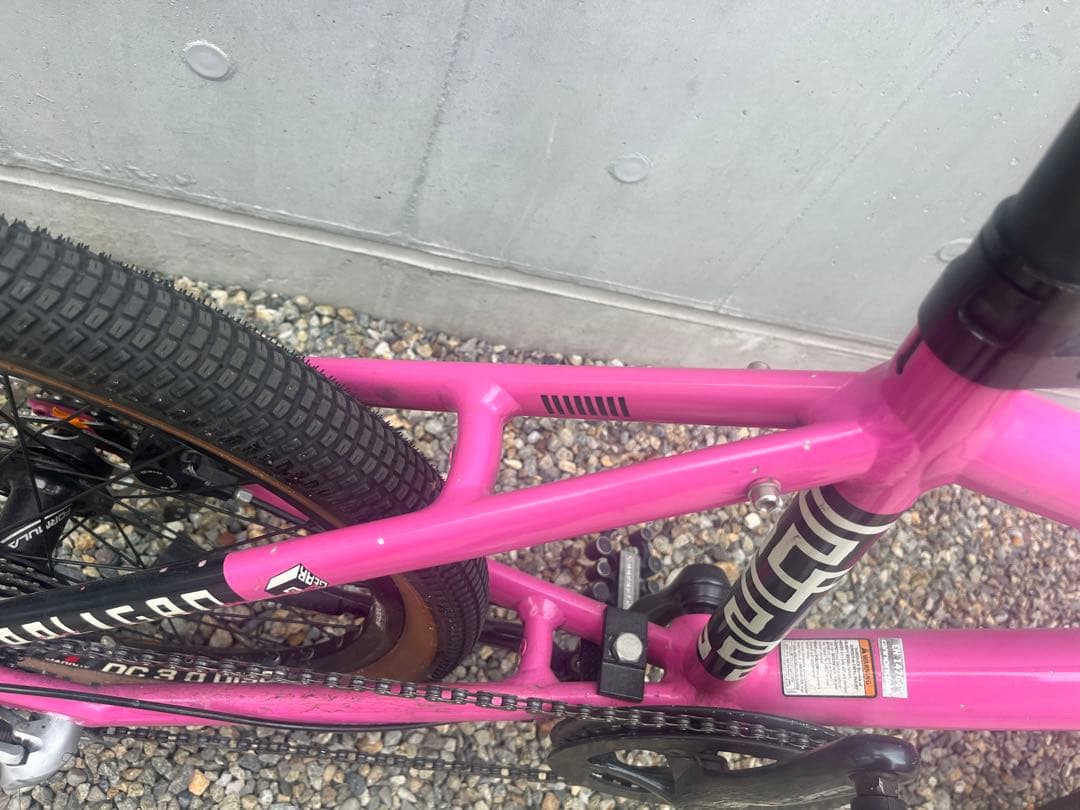 キャノンデールフーリガン9 サクラピンク油圧ブレーキ他カスタム多数