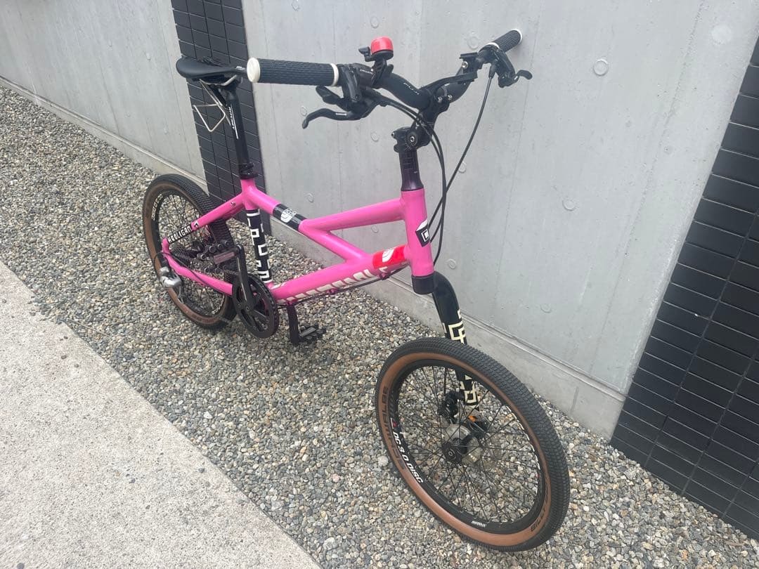 キャノンデールフーリガン9 サクラピンク油圧ブレーキ他カスタム多数