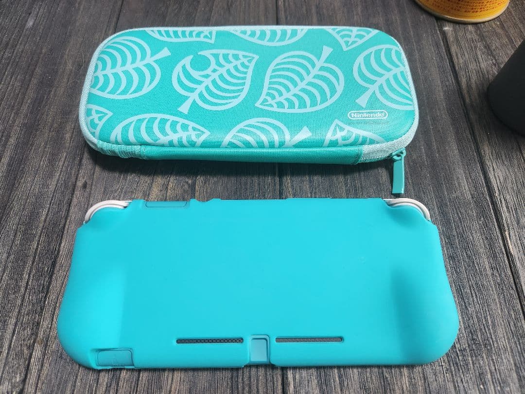 Nintendo Switch Lite ターコイズ 専用ケース　どうぶつの森
