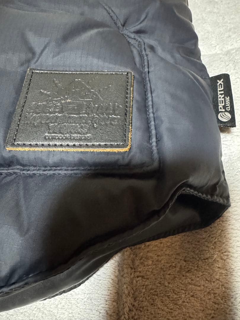 A BATHING APE ブラック ダウンベスト M