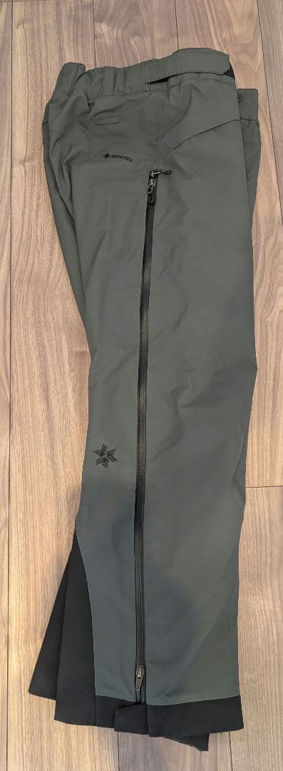 GOLDWIN ゴアテックス2レイヤーパンツ GORE-TEX 2L Pants