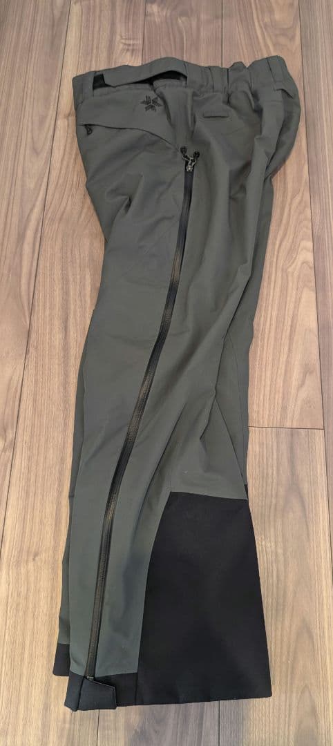 GOLDWIN ゴアテックス2レイヤーパンツ GORE-TEX 2L Pants