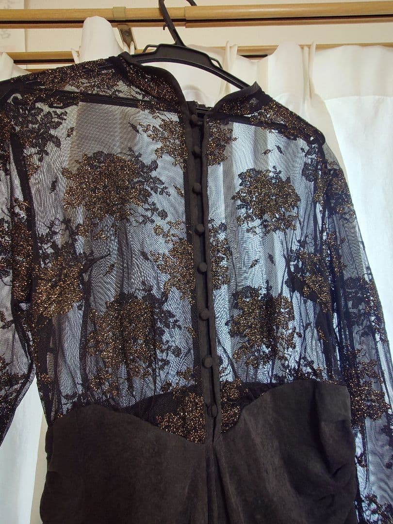 アメリ・ヴィンテージ　エレガントなブラックパーティードレス