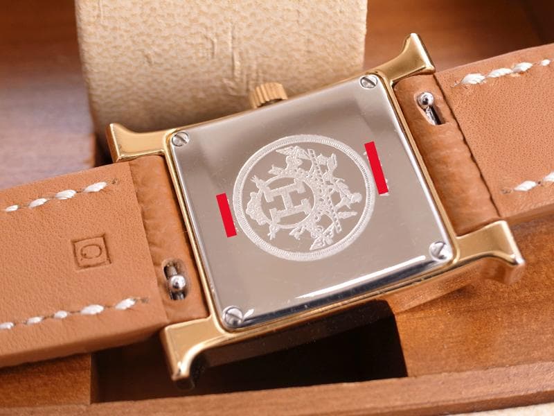 天然ダイヤ鑑別書つき　エルメス　Hウォッチ　ダイヤベゼル　レディース腕時計