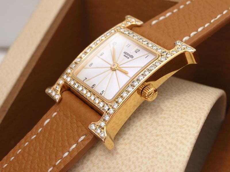 天然ダイヤ鑑別書つき　エルメス　Hウォッチ　ダイヤベゼル　レディース腕時計