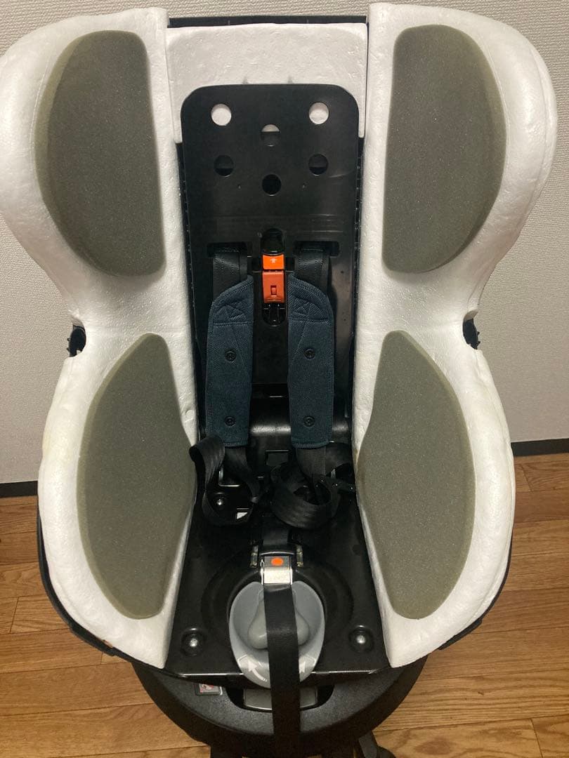 さーちゃん⭐️クルット4 Oui ISOFIX チャイルドシートクリーニング