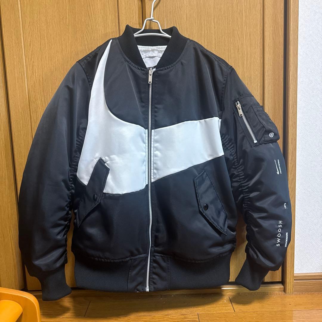 ナイキ スウッシュ ボンバー ジャケット　黒　M