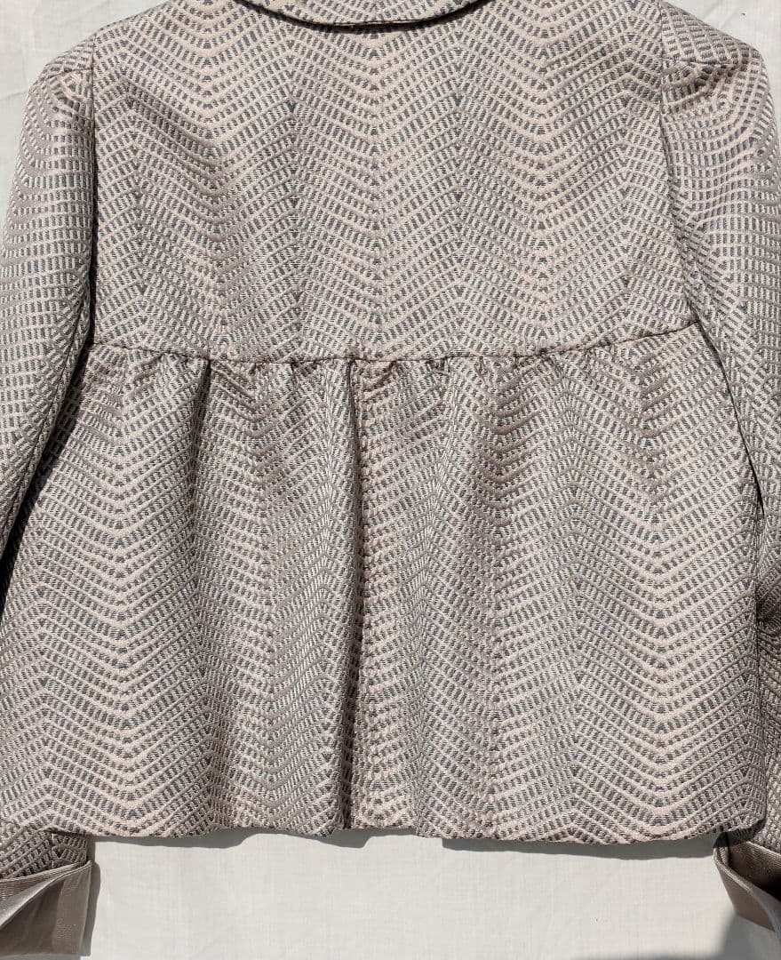 ジョルジオアルマーニ　美品　ジャケット　気品のある　優雅　サイズ40