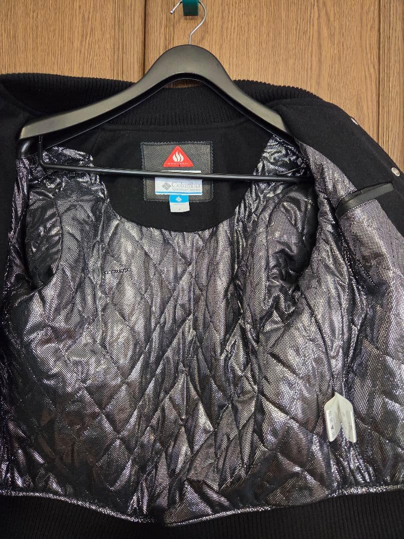 Columbia スタジャン ブラック　美品