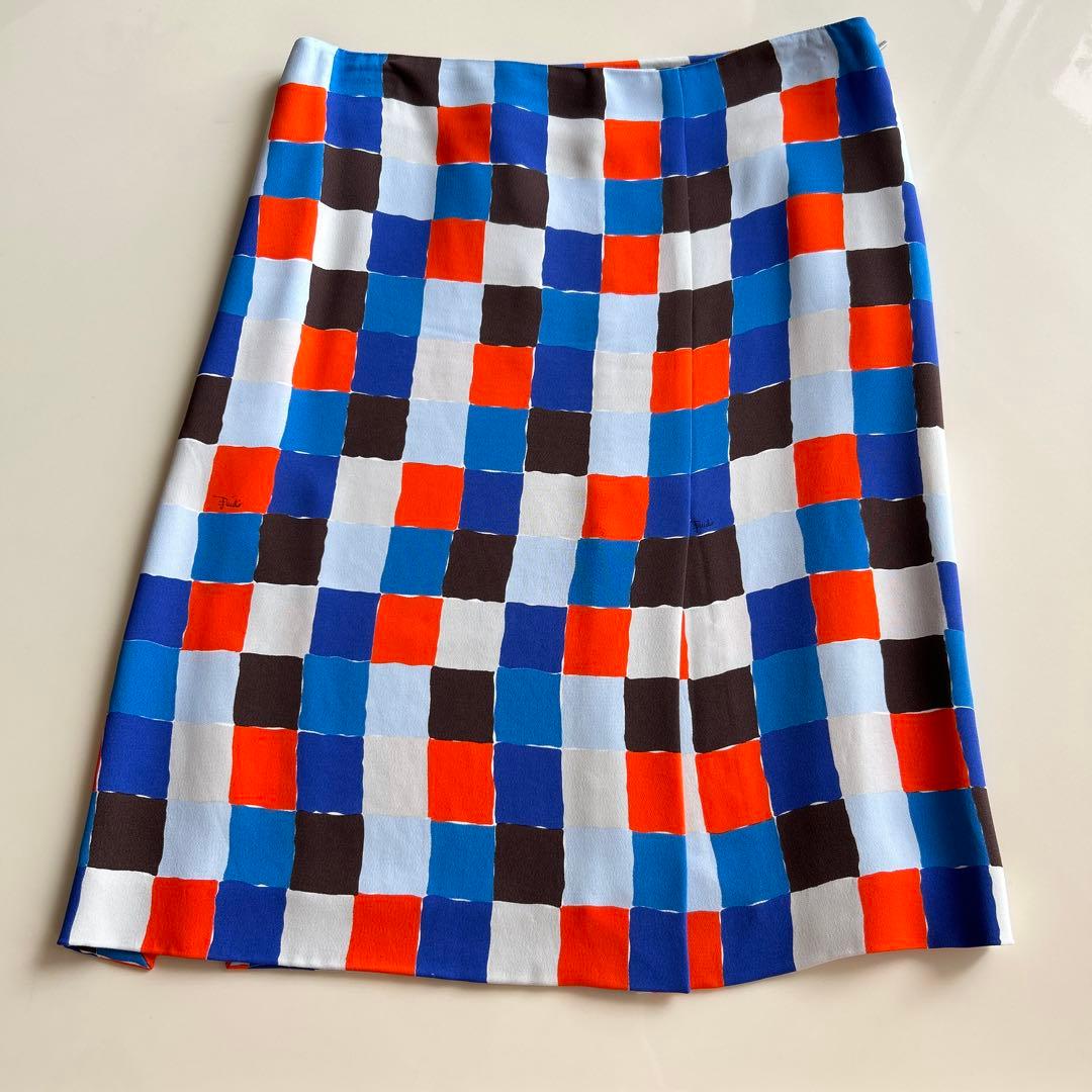 メル98347、エミリオプッチのスカート