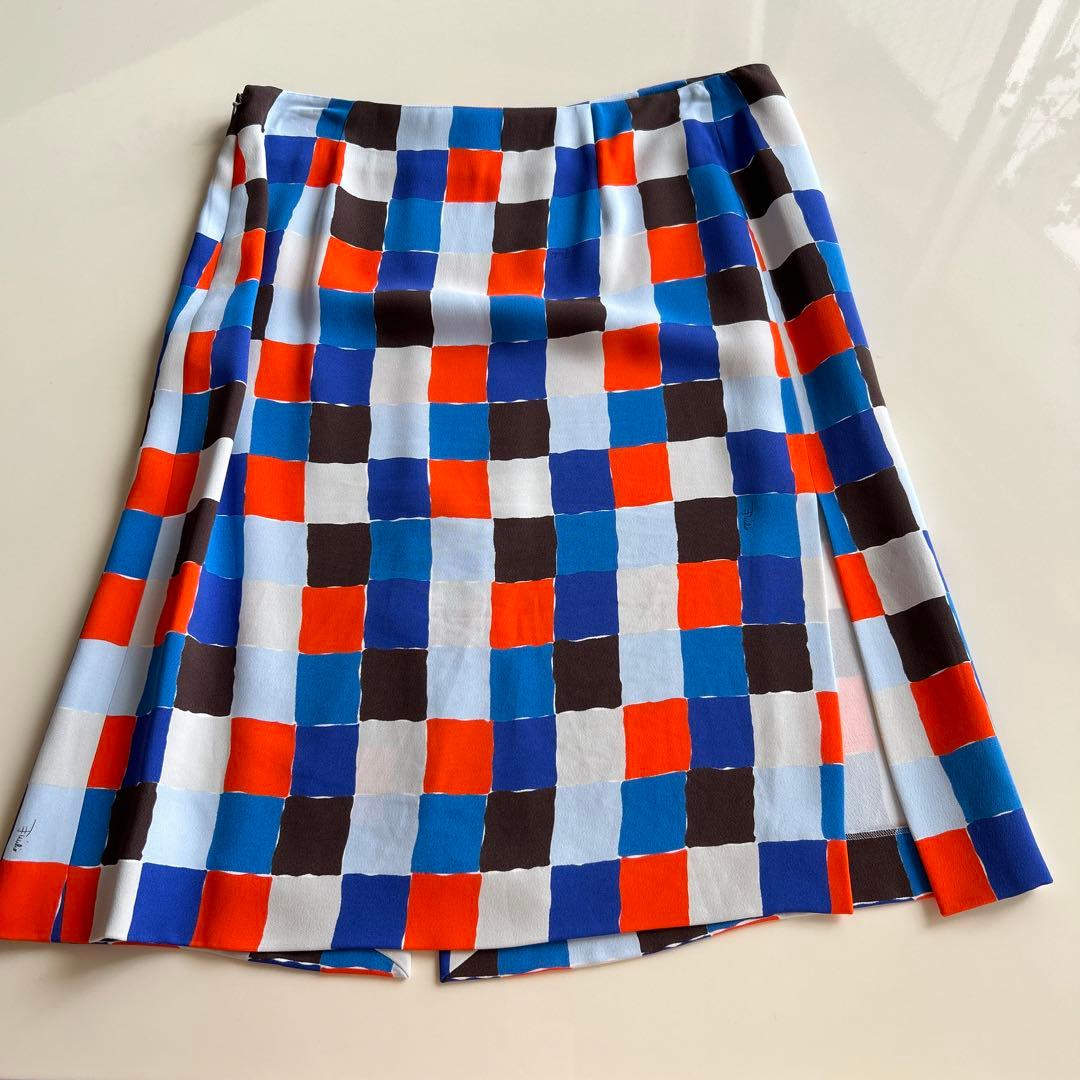 メル98347、エミリオプッチのスカート