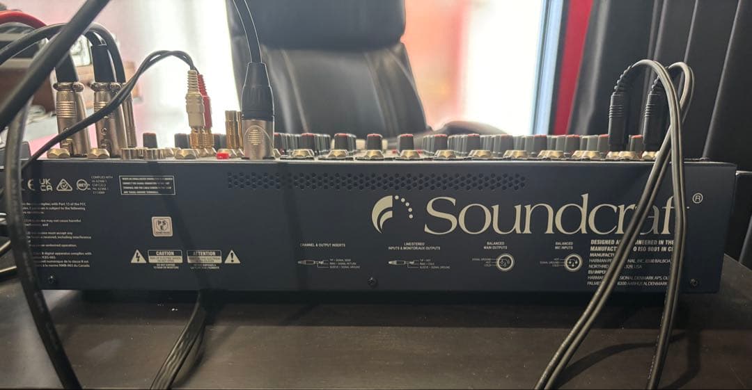 Soundcraft EFX12 16chアナログミキサー 美品