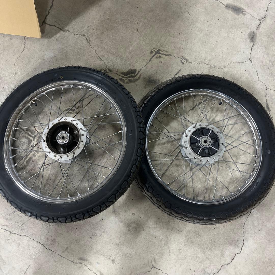 c50カブ前後17インチホイール、タイヤセットタイヤはヒゲつき