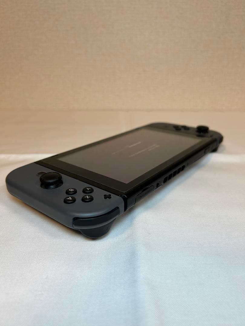 任天堂Switch 通常版 グレー