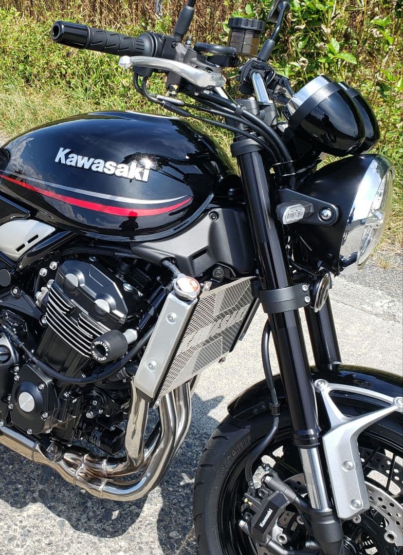Z900RS用（2024年式で使用）純正ラジエーターコアガード