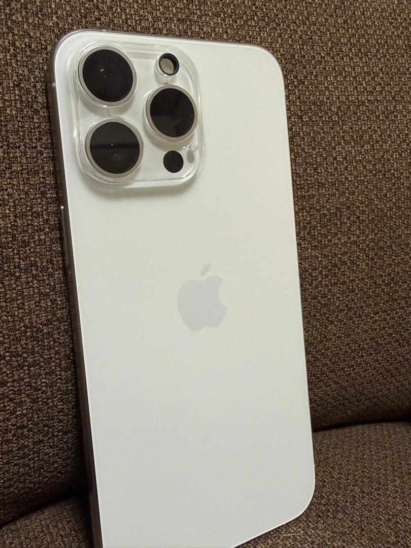 Apple iPhone 15Pro Max 521GB本体　超美品　ホワイト