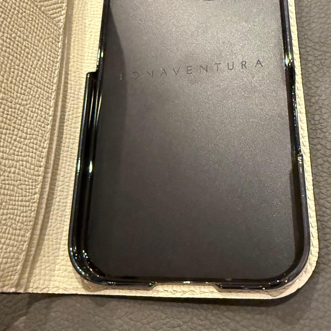 ボナベンチュラ/BONAVENTURA iPhone16 シェルxホワイト