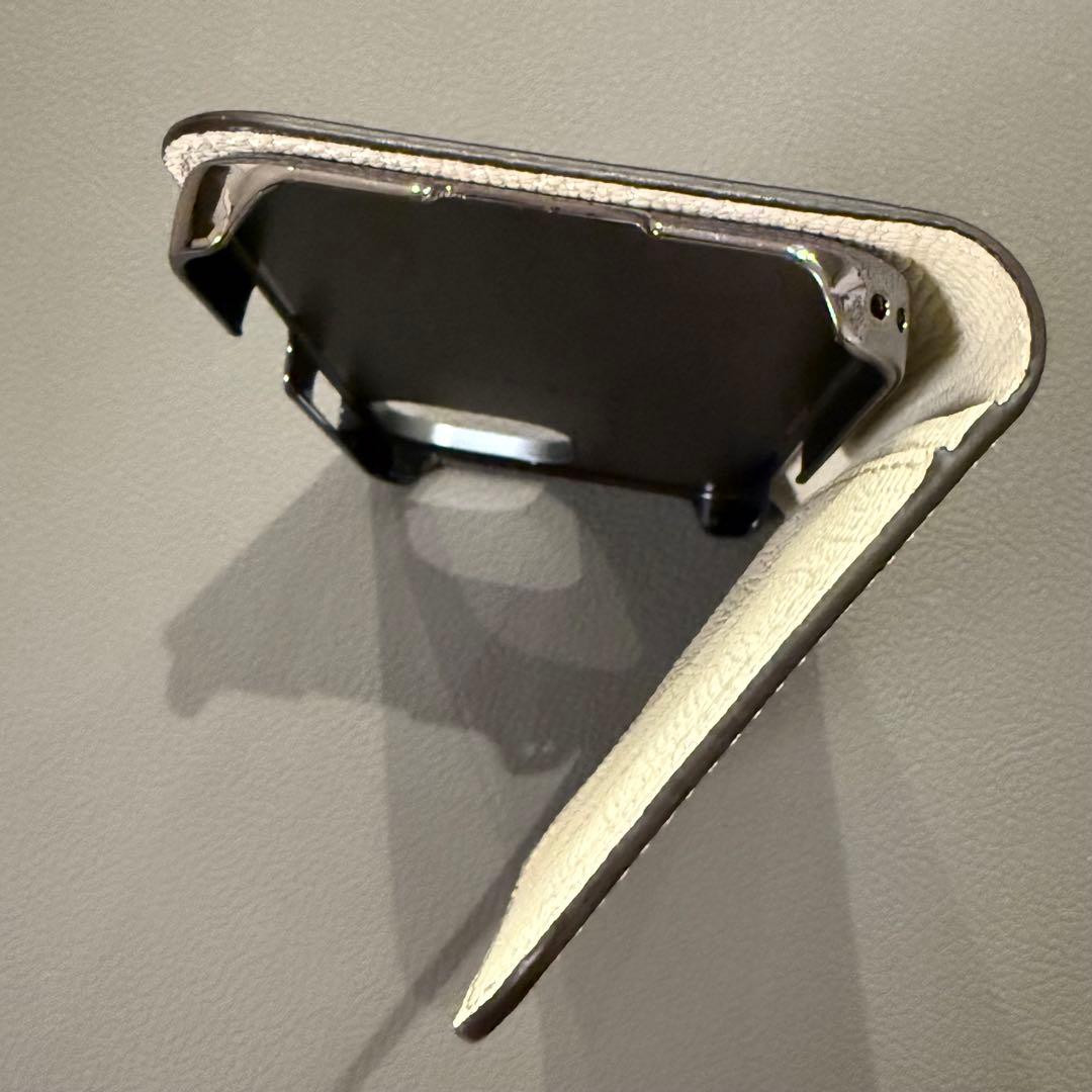 ボナベンチュラ/BONAVENTURA iPhone16 シェルxホワイト