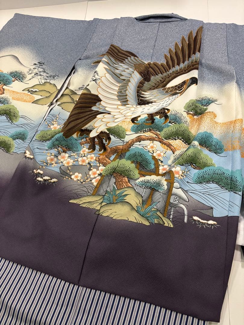七五三　5歳男の子　着物・袴セット　グレーと紫系　鷹　松竹梅　日本製　新品