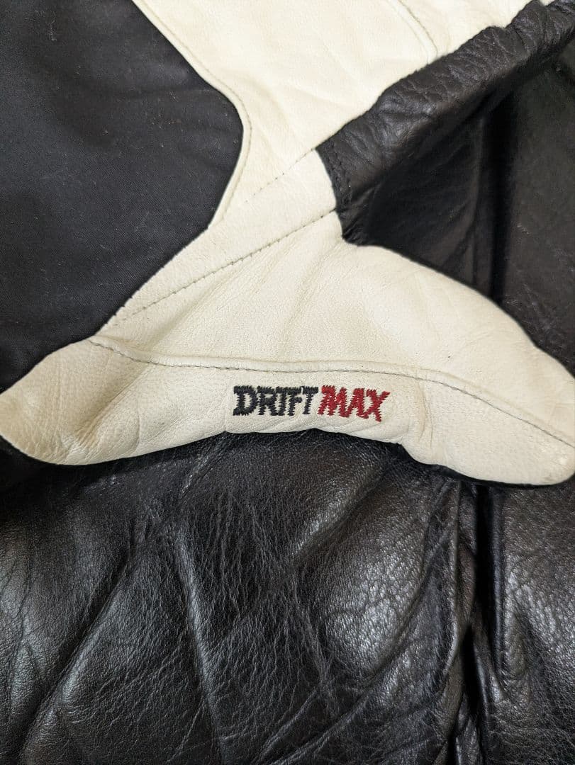 VICROY　ビクロイグローブ 黒/白