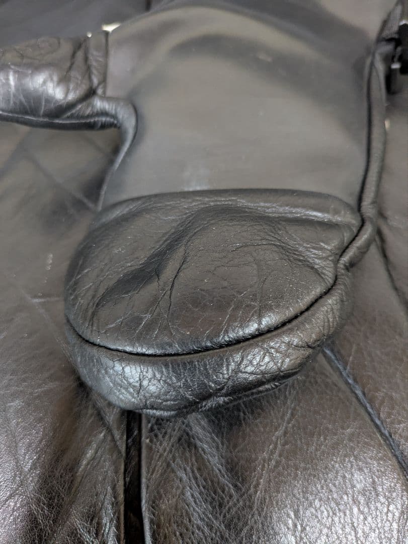 VICROY　ビクロイグローブ 黒/白