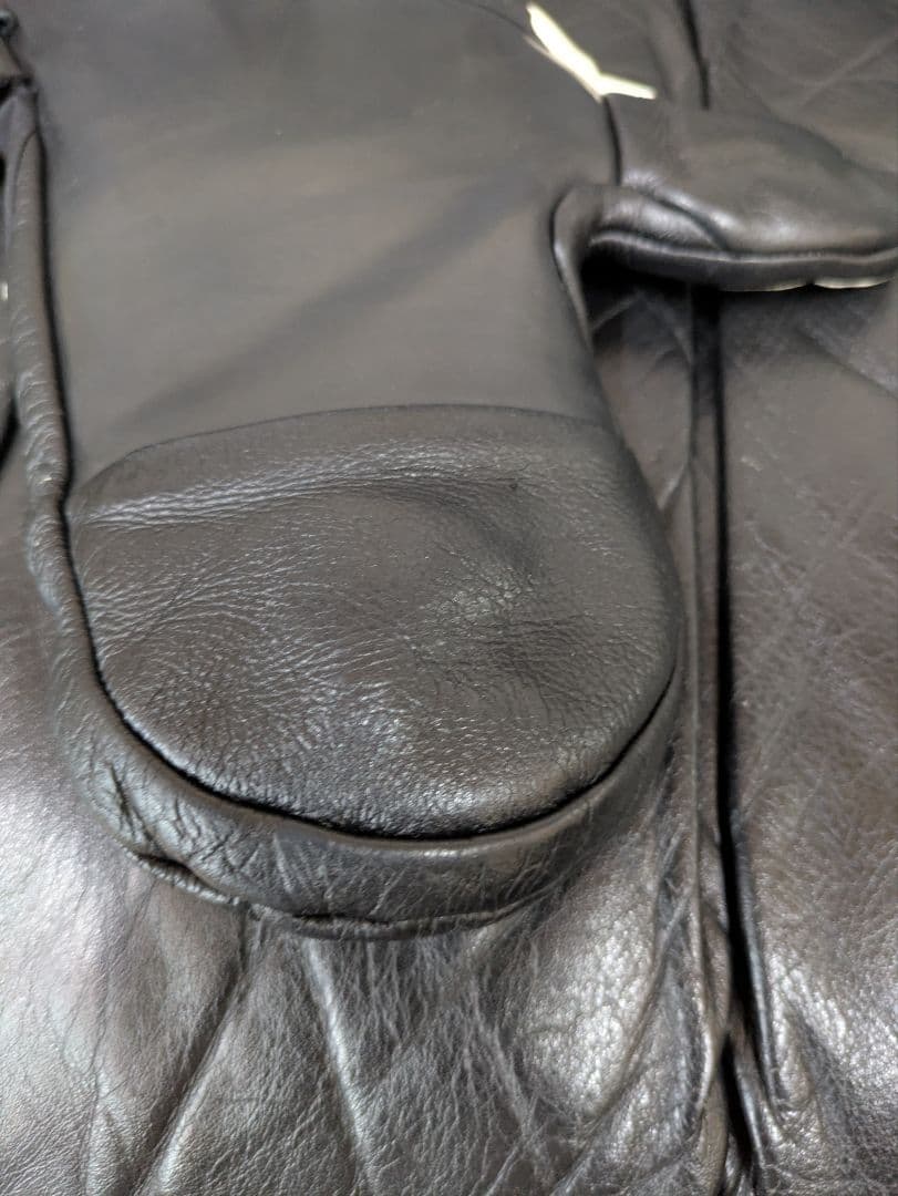 VICROY　ビクロイグローブ 黒/白