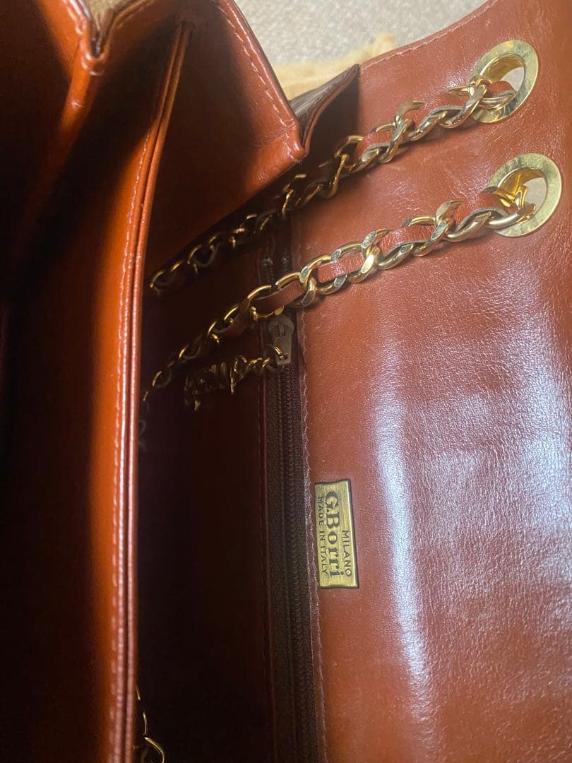 ボルドーブラウン ショルダーバッグ