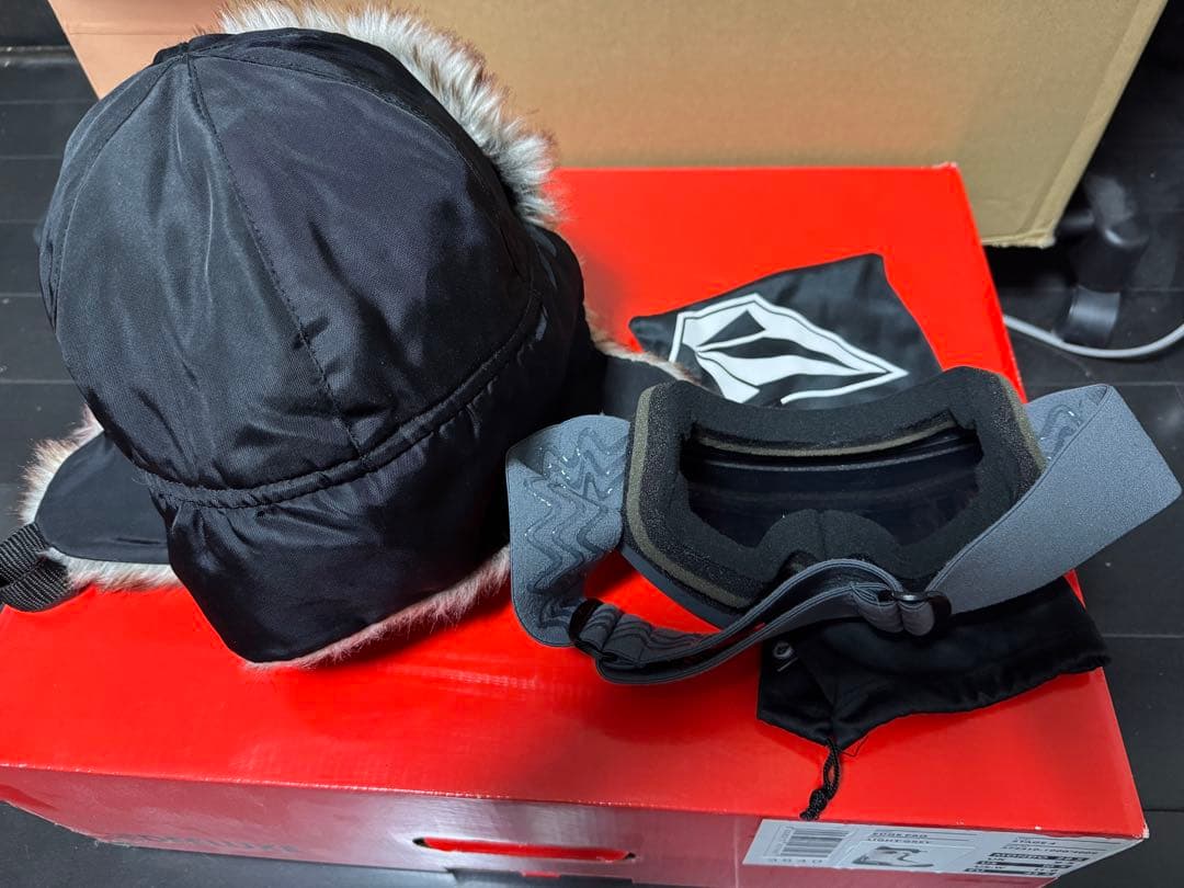 VOLCOM ボルコム パイロットキャップ ゴーグルセット