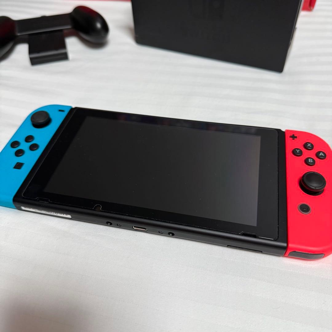 ソフト3点セット送料無料⭐️美品⭐️Nintendo Switch 本体