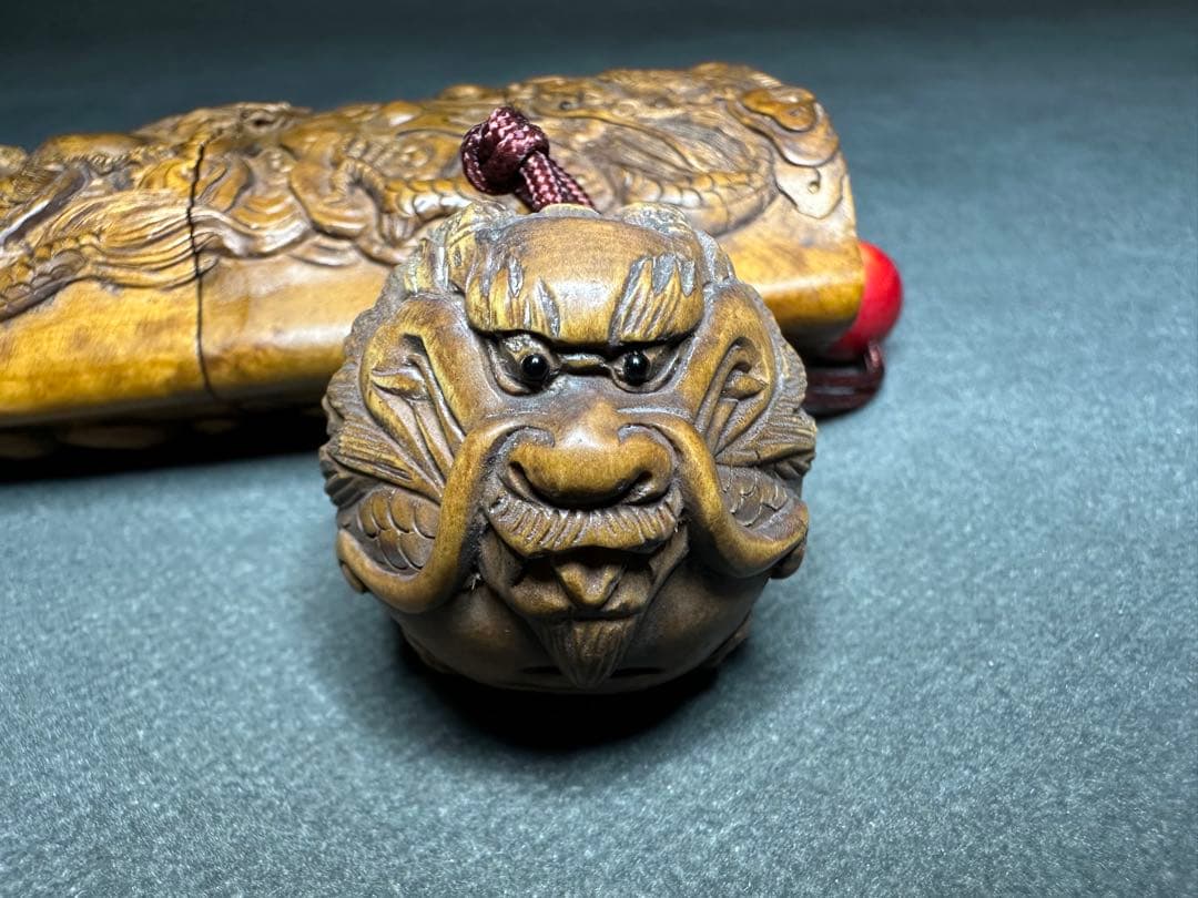 印籠　根付　木彫り　置物　古美術品　 細密細工　骨董　アンティーク　彫刻 工芸品