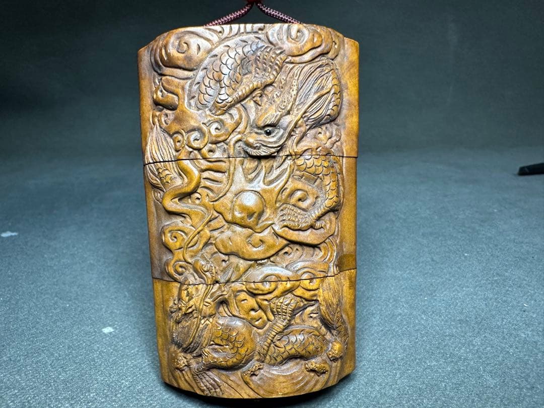 印籠　根付　木彫り　置物　古美術品　 細密細工　骨董　アンティーク　彫刻 工芸品