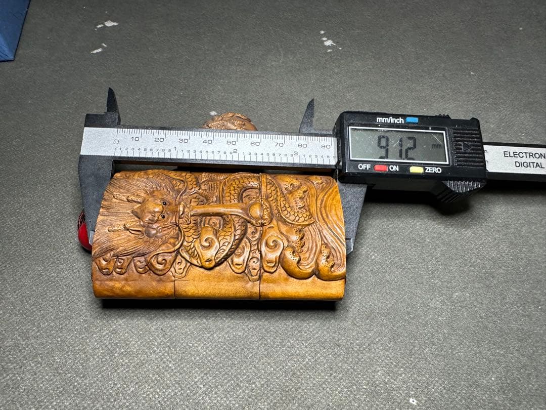 印籠　根付　木彫り　置物　古美術品　 細密細工　骨董　アンティーク　彫刻 工芸品