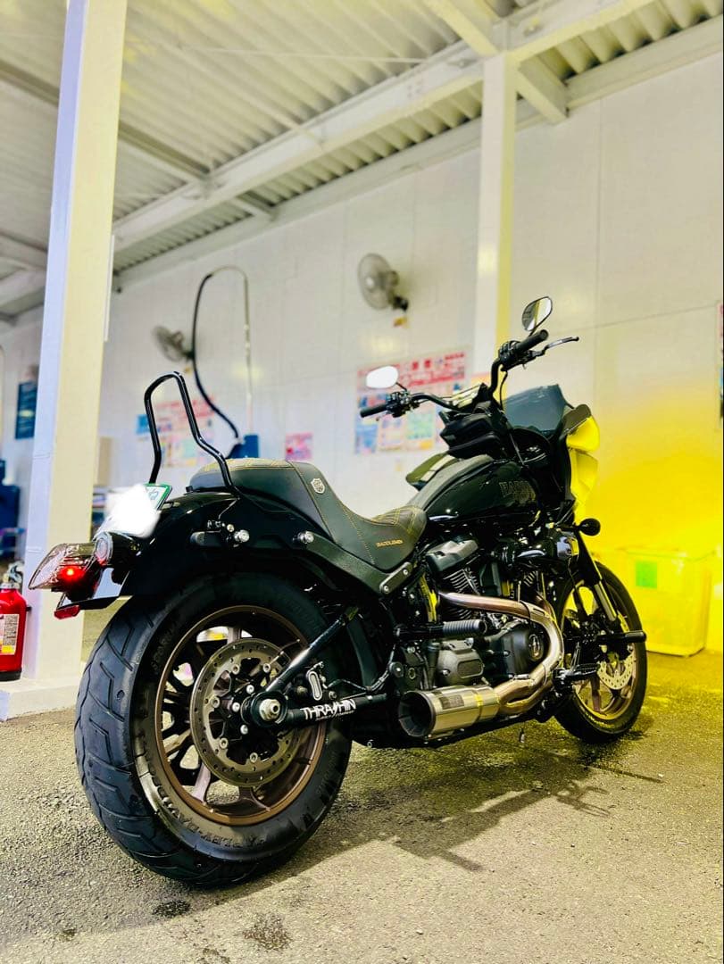 バンス&ハインズ　ハイアウトプットPCX非搭載 Vance&Hines M8