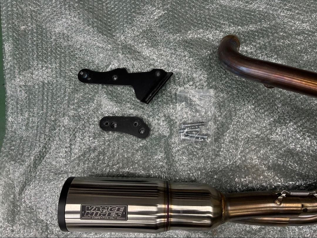 バンス&ハインズ　ハイアウトプットPCX非搭載 Vance&Hines M8