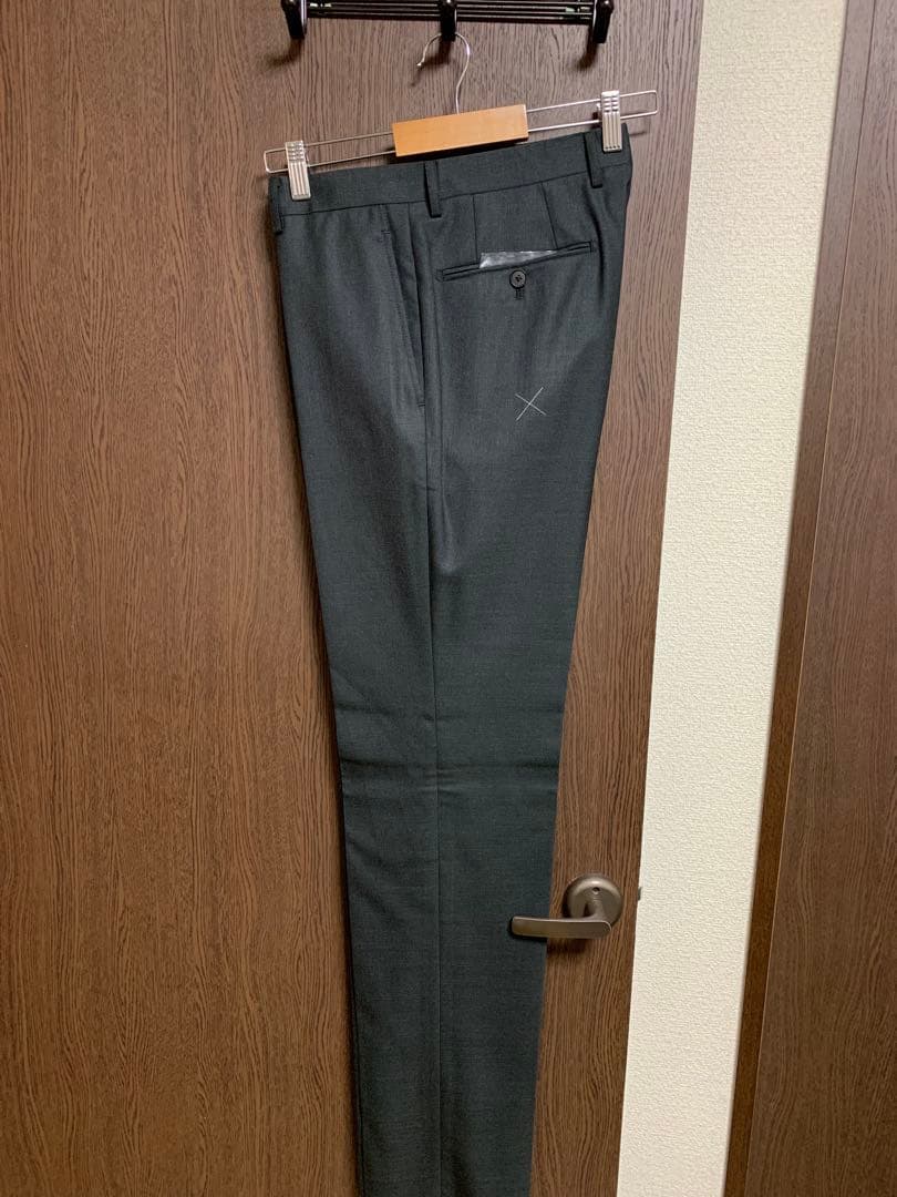 専用A6新品秋冬イタリアMARLANEウール100%オリーブ系3ピーススーツ小訳