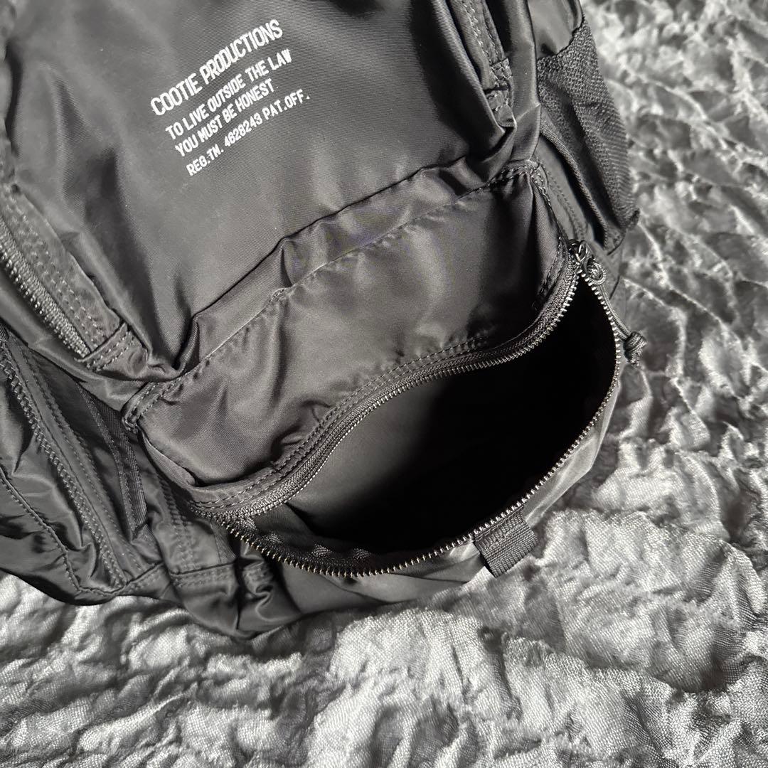COOTIE ブラックナイロンリュック 多ポケット