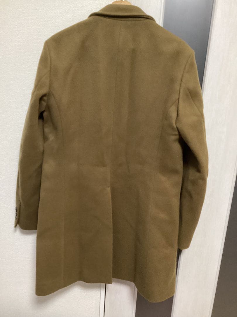 美品1 piu 1 uguale 3 ベージュ　チェスターコートⅤ